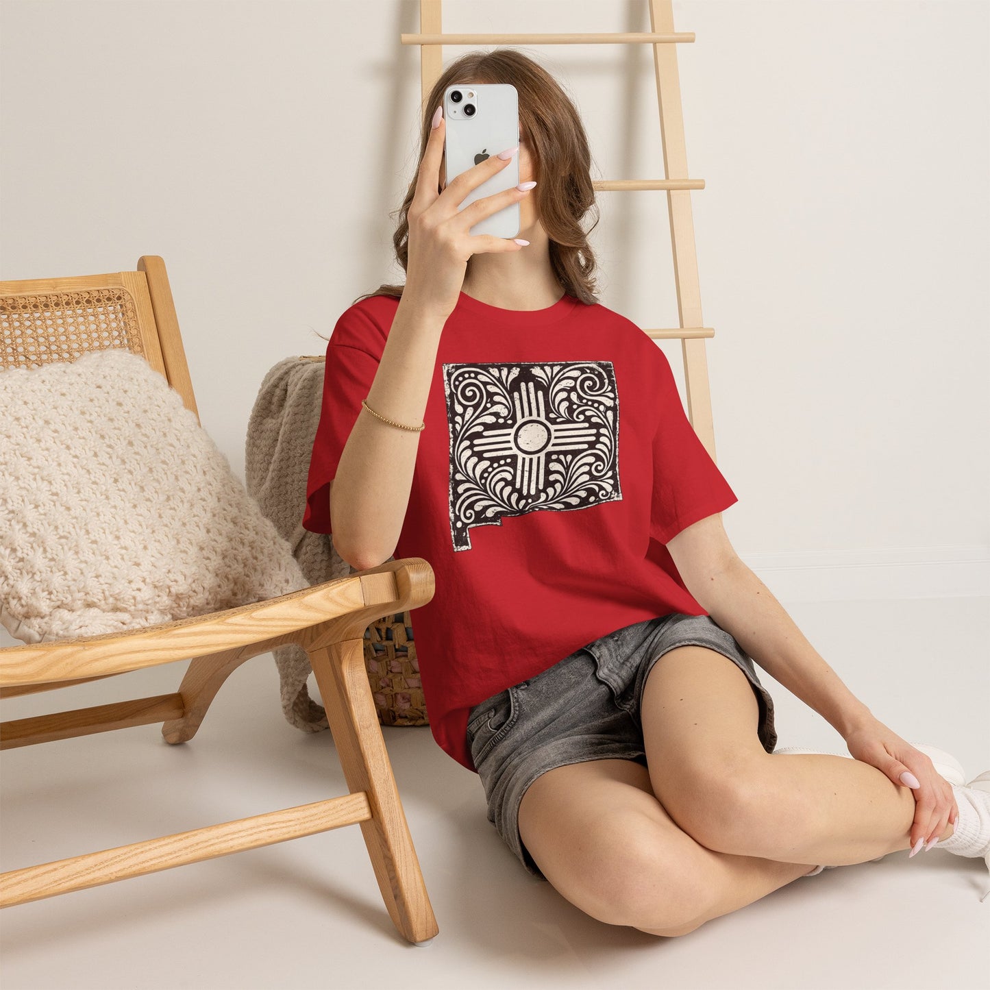 New Mexican Zia Tile Graphic Tee — Vintage Ornamental Southwest Motif - Black