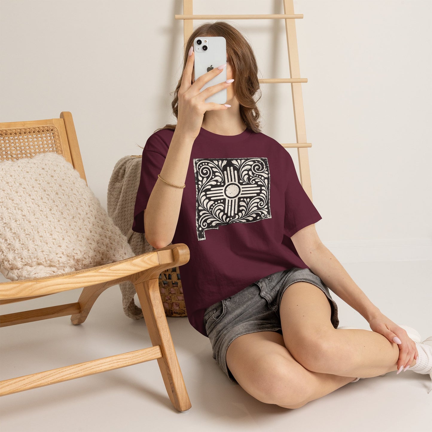 New Mexican Zia Tile Graphic Tee — Vintage Ornamental Southwest Motif - Black
