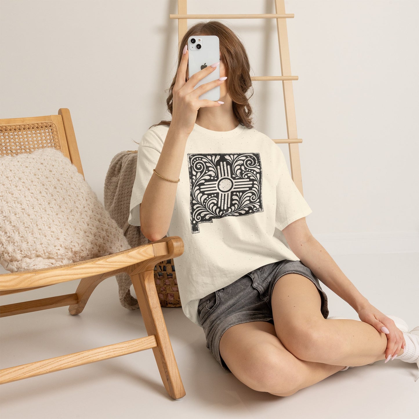 New Mexican Zia Tile Graphic Tee — Vintage Ornamental Southwest Motif - Black