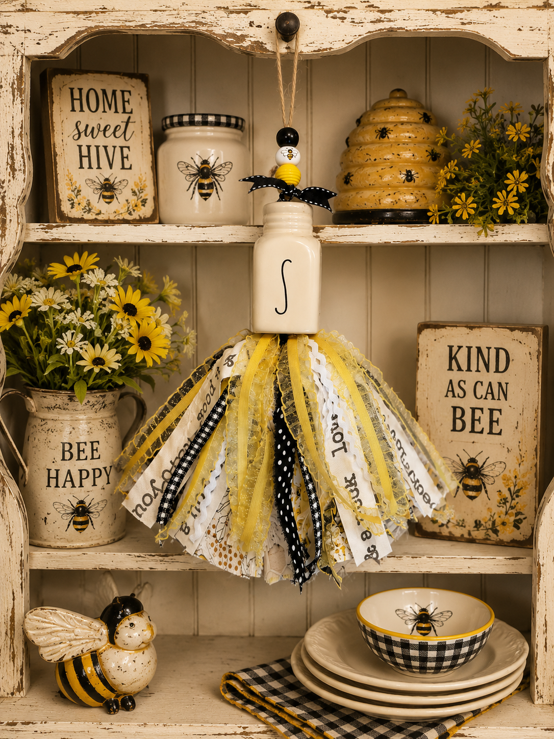 Shabby Chic Salt & Pepper Shaker Bumble Bee Tassel